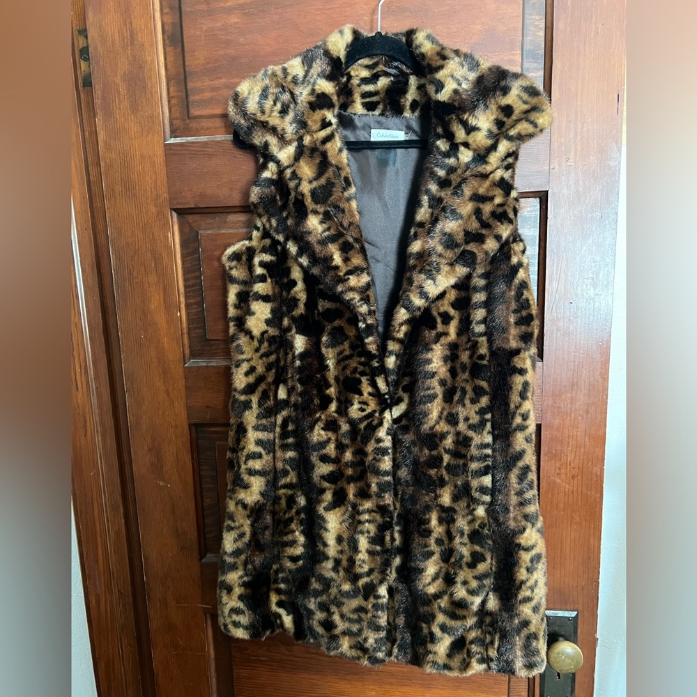 Like NEW CALVIN KLEIN LEOPARD PRINT JACKET VEST size MEDIUM